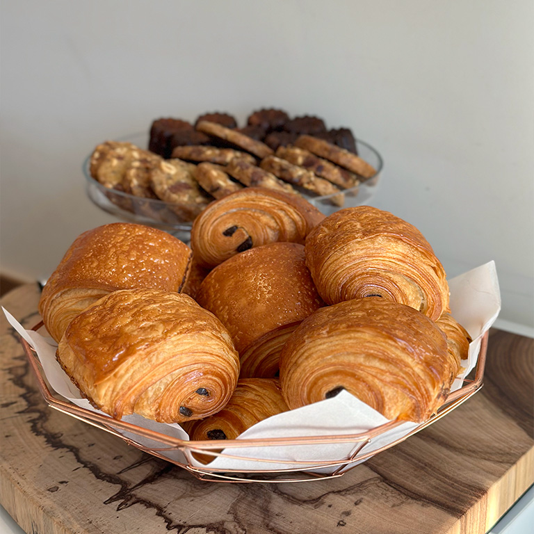pain au chocolat patisserie tourbillon