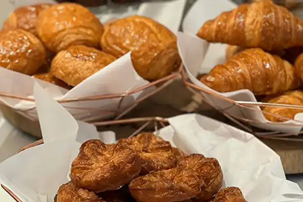 Viennoiseries et cakes